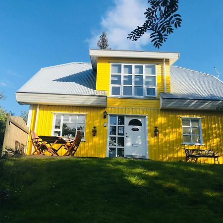 איילססטאד'יר Birta Guesthouse מראה חיצוני תמונה