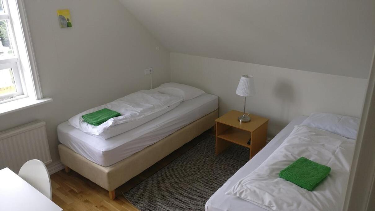 איילססטאד'יר Birta Guesthouse מראה חיצוני תמונה